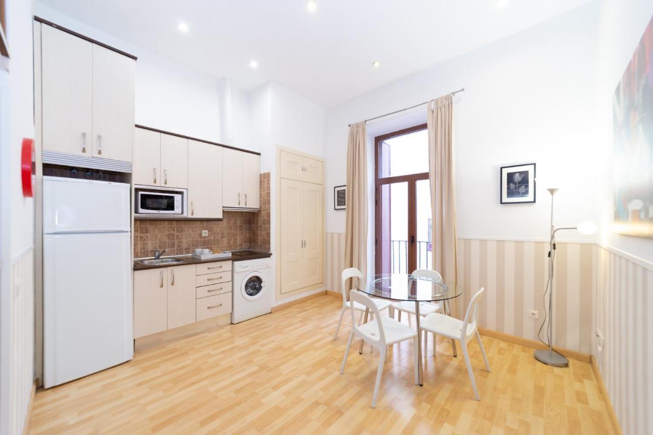 Apartamentos Puerta Del Sol I Madrid Eksteriør billede