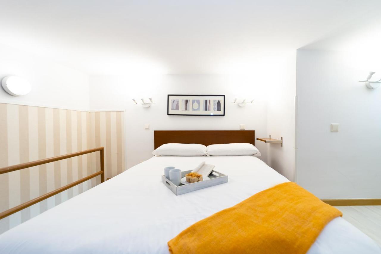 Apartamentos Puerta Del Sol I Madrid Eksteriør billede